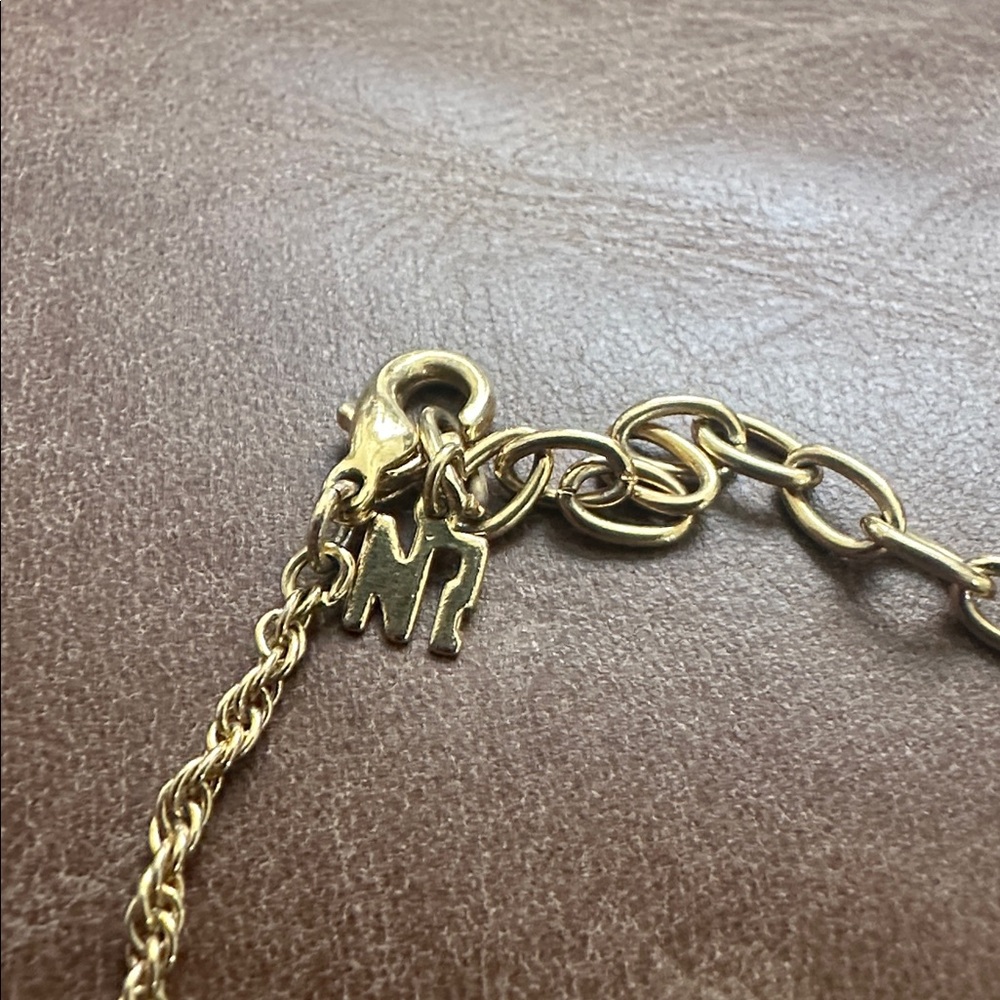 Nina Ricci RARE Musical Note Necklace - Picture 4 of 4